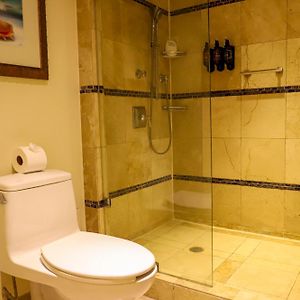 Deluxe Ocean View King